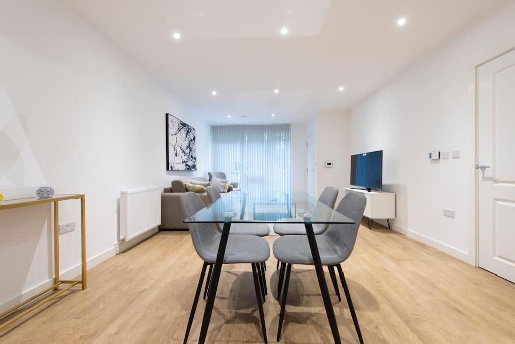 Stunning Luxury 2 Bedroom London Apartment Exterior photo